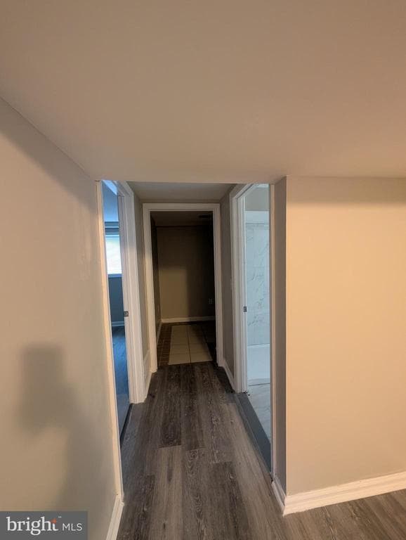 Building Photo - 2 Hawkesbury Ct