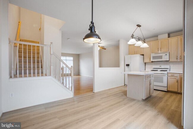 Building Photo - 13008 Shamrock Glen Dr