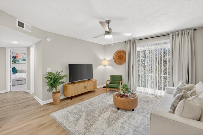 Building Photo - Saddlebrook Apartments