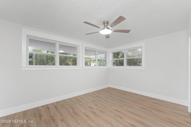 Building Photo - 4308 Worth Dr E