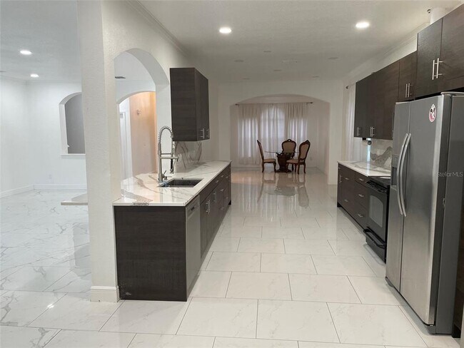Building Photo - 313 Cortona Dr