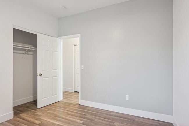 Building Photo - 10614 E Olla Ave