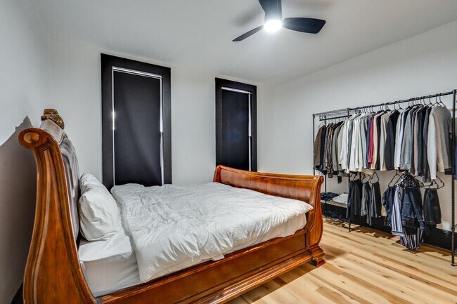 Building Photo - 2173 E 73rd St