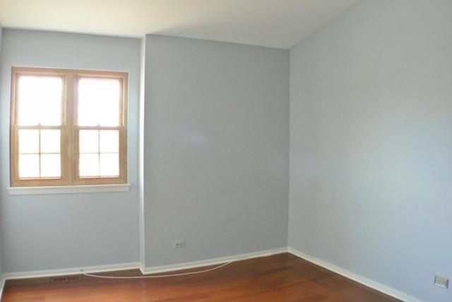 Building Photo - 40 Sarahs Grove Ln