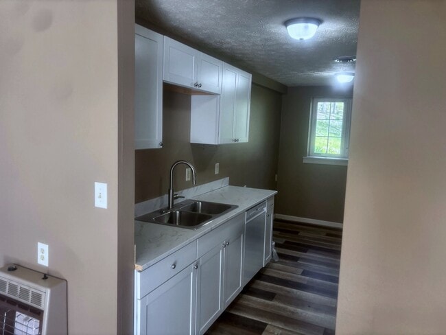Building Photo - 2785 Tyn Rhos Rd