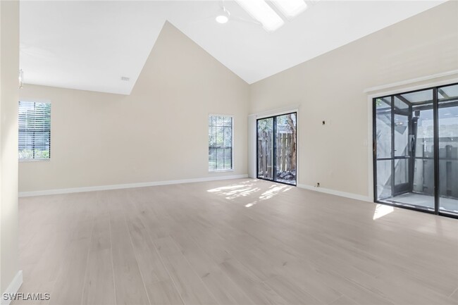 Building Photo - 840 Meadowland Dr