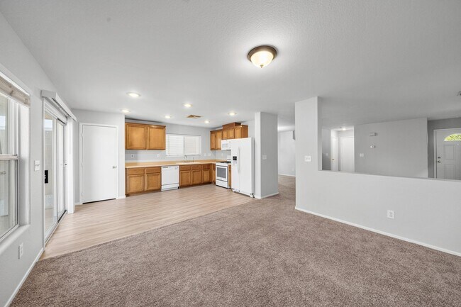Building Photo - 9021 Spirit Canyon Ave
