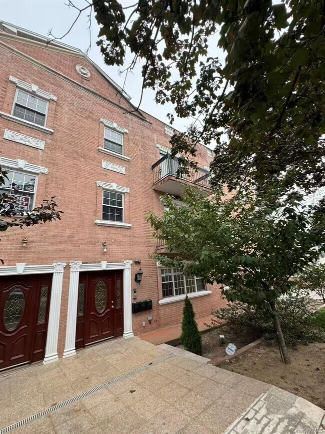 Primary Photo - 70-50 45th Ave