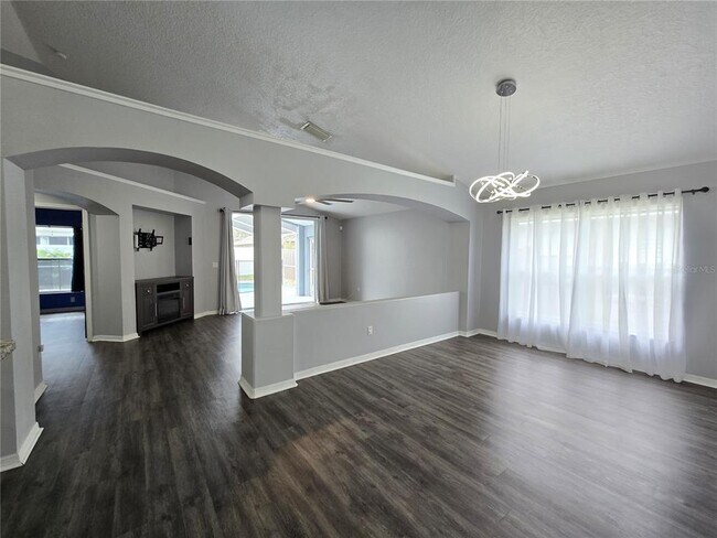 Building Photo - 10117 Somersby Dr