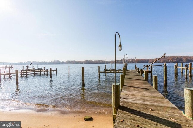 Building Photo - 209 Winchester Beach Dr