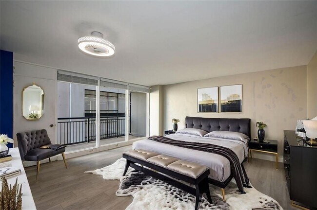 Building Photo - 620 Peachtree St NE