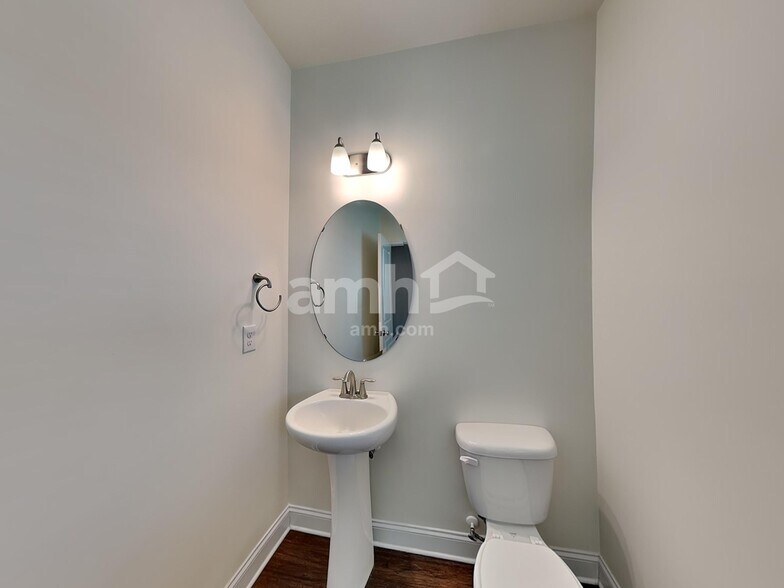 Building Photo - 156 Havenbrook Dr