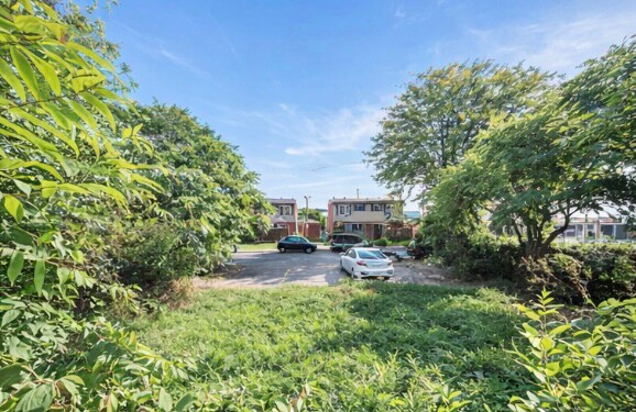 Building Photo - 1042 Butler St