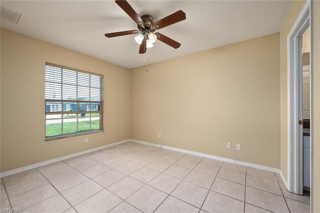 Building Photo - SE Cape Coral Duplex