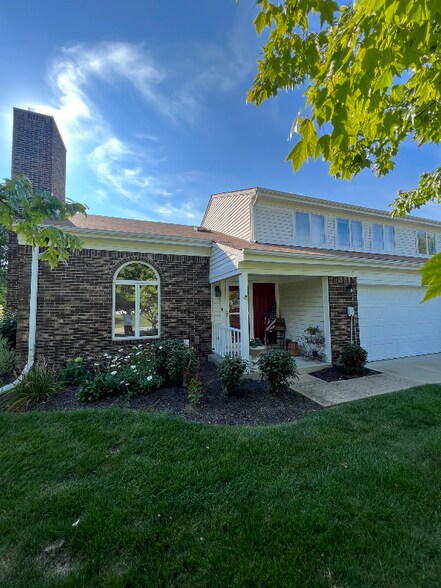 Primary Photo - 254 Dominion Dr