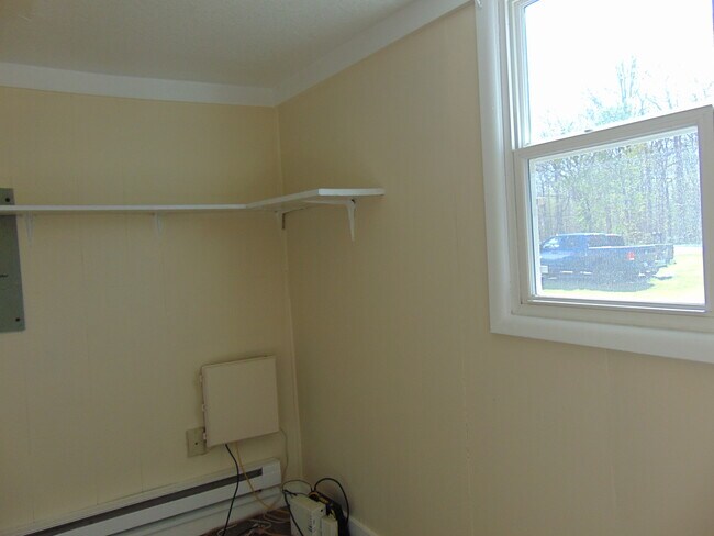 Building Photo - 10904 Tonkel Rd