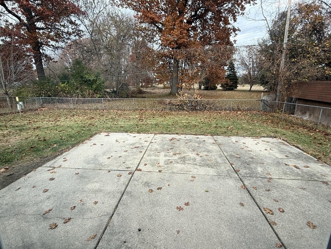 Building Photo - 12757 De Cook Dr