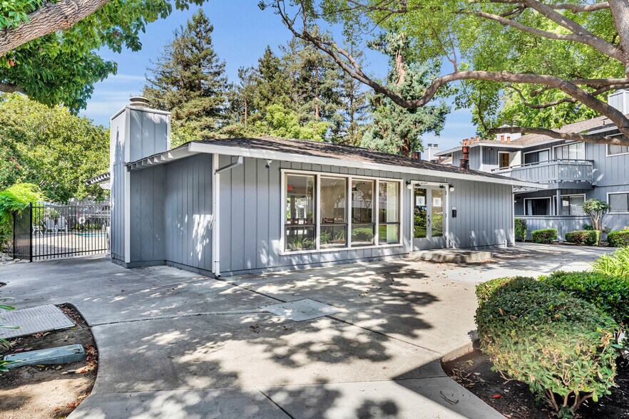 Building Photo - 39751 Bissy Cmn