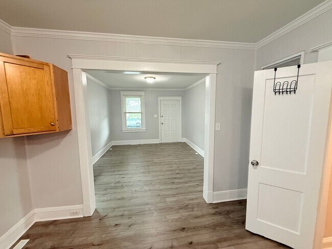 Building Photo - Great 3 Bedroom Home for Rent