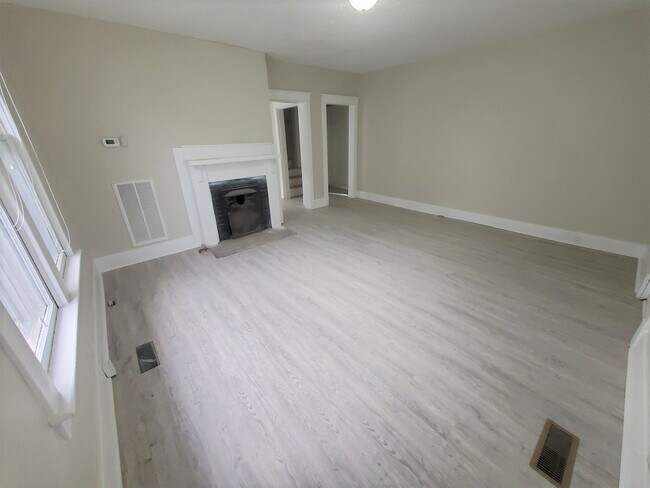 Building Photo - 405 N Boren St