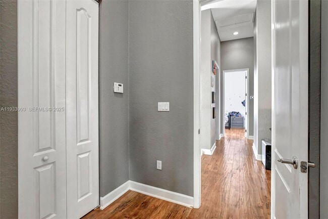 Building Photo - 501 SW 146th Terrace