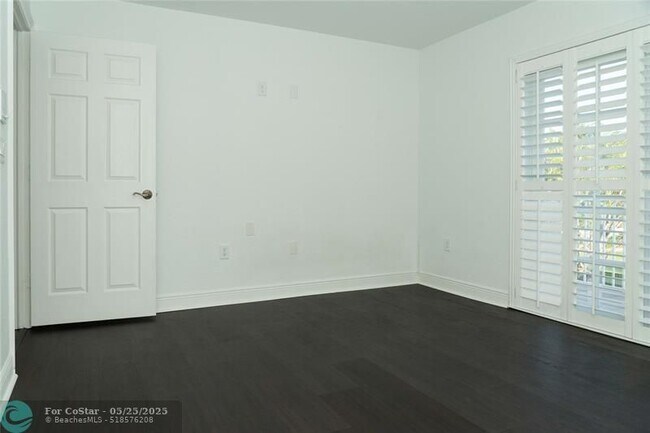 Building Photo - 17654 SW 47th St