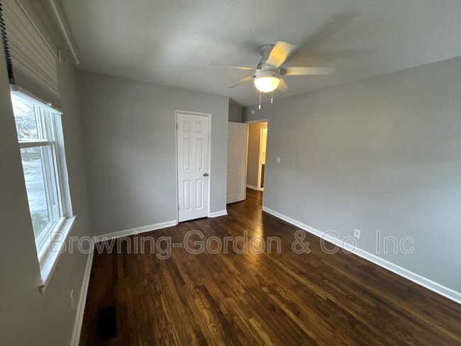 Building Photo - 5817 Carl Pl