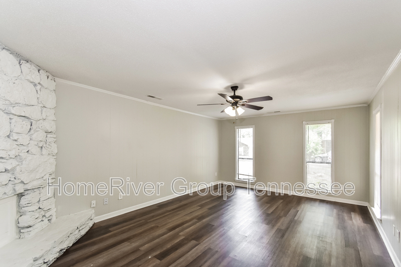 Building Photo - 3325 Ridge Top Cove