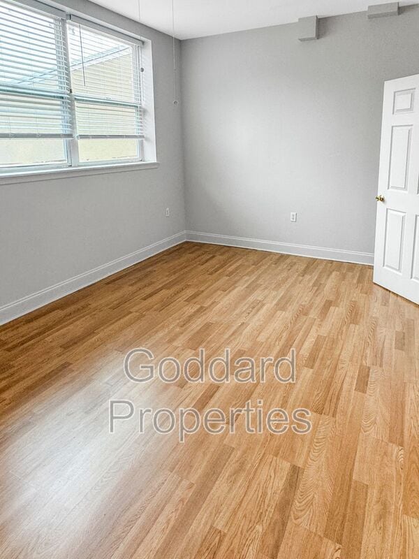 Building Photo - 2205 N Charles St