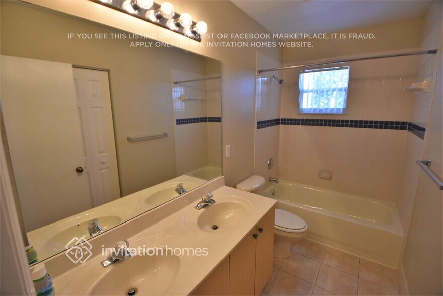 Building Photo - 7898 NW 17th Pl