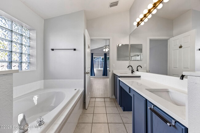 Building Photo - 1915 Worchester Way