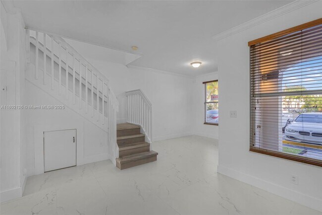 Building Photo - 8535 SW 152nd Ave