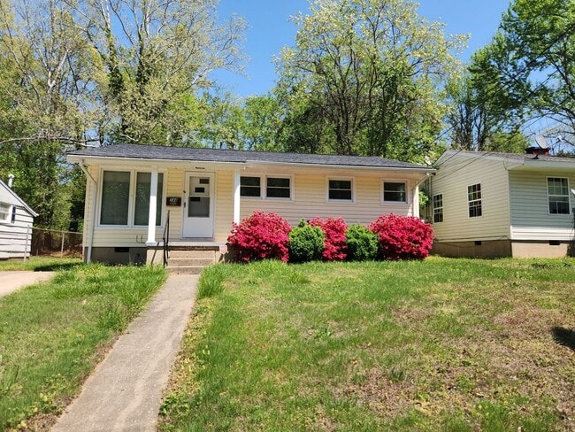 Watten House | Rare Freehold Luxury New Condo in Shelford Road