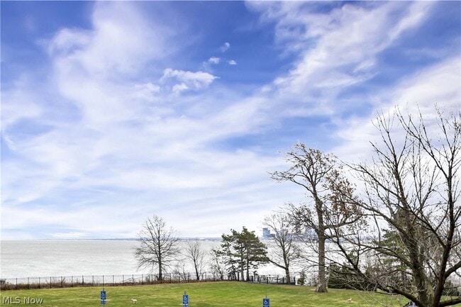 Building Photo - 12900 Lake Ave