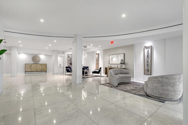 Building Photo - 3546 S Ocean Blvd