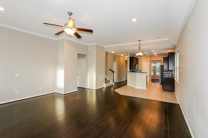 Building Photo - 18746 Majestic Vista Ln
