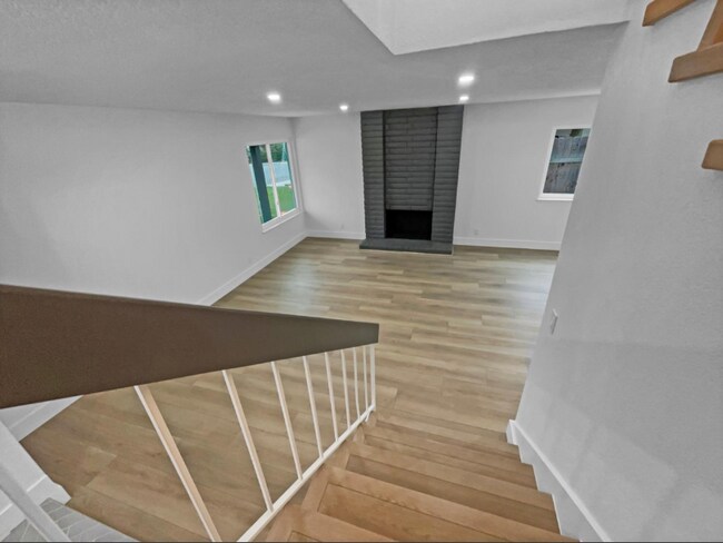 Building Photo - 7952 Summerplace Dr