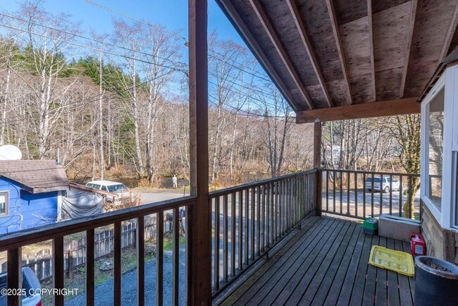 Building Photo - 930 Freeman St