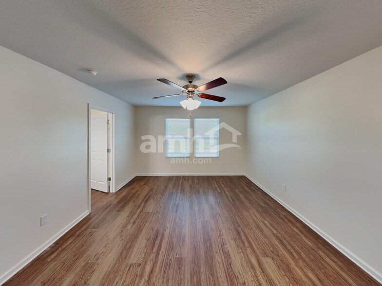 Building Photo - 163 E Jayce Way