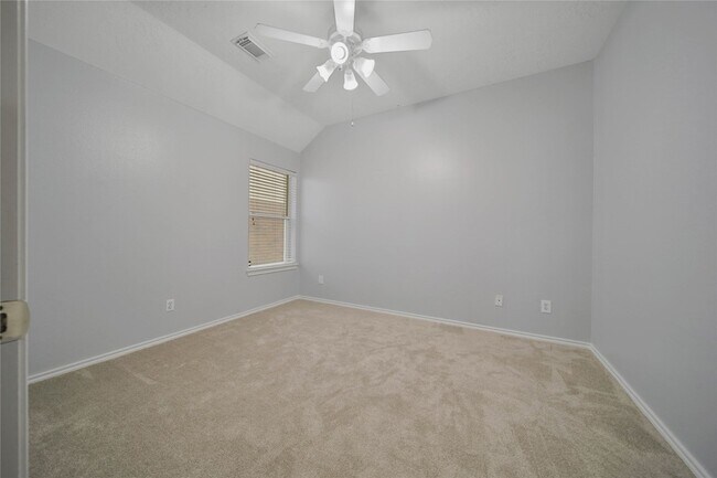 Building Photo - 22028 Knights Cove Dr