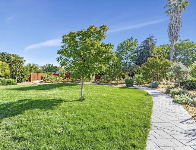 Building Photo - Remodeled 4-Bedroom San Jose Home With Lar...