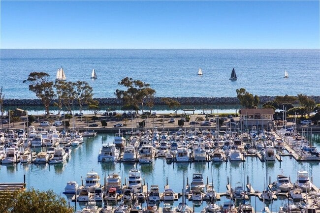 Building Photo - 24536 Santa Clara Ave