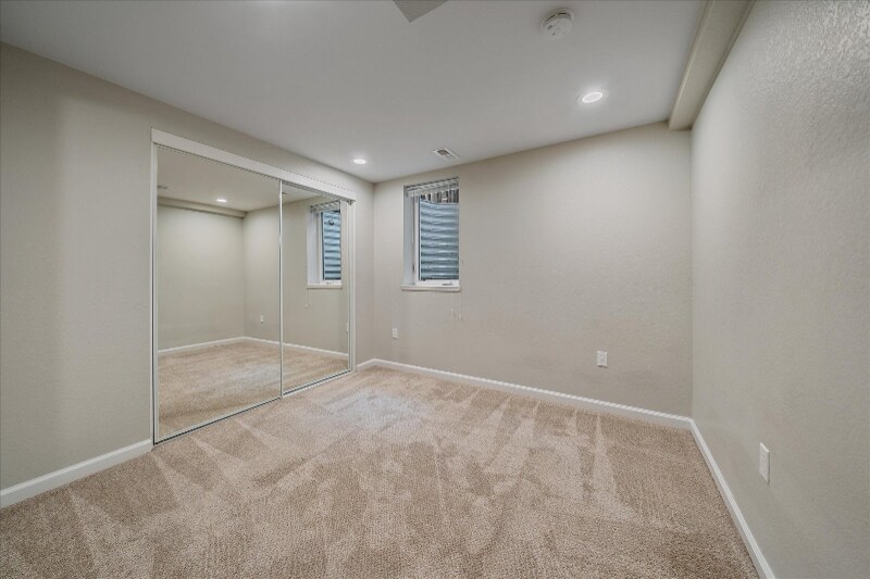 Building Photo - 1637 S Quitman St