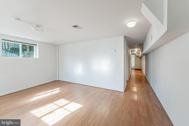 Building Photo - 165 U St NW