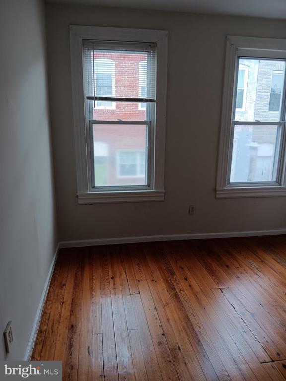 Building Photo - 117 N Glover St