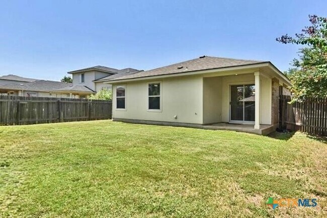 Building Photo - 916 Gentry Dr