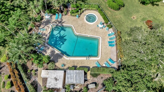 Building Photo - 131 Wild Palm Dr