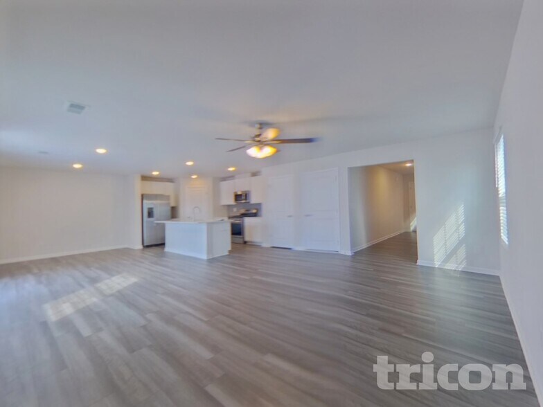 Building Photo - 3093 Whispering Willows Ct