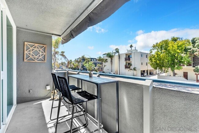 Building Photo - 2965 Mission Blvd