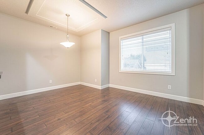 Building Photo - 8108 NE 35th Ave